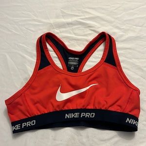 Nike dri fit JUNIOR size medium (women xs)